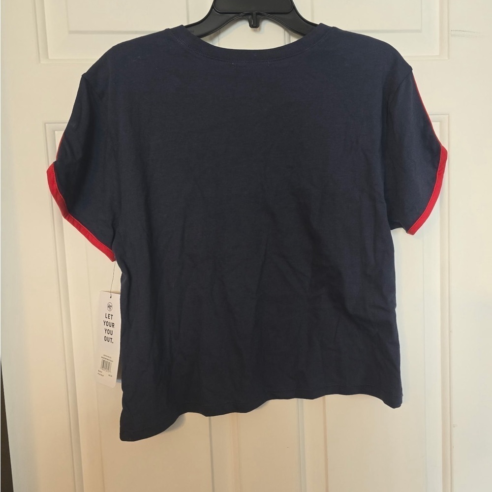 Boston Red Sox Woman’s Cropped Tee Red Lined Short Sleeves Size Medium NWT MLB - Picture 6 of 6